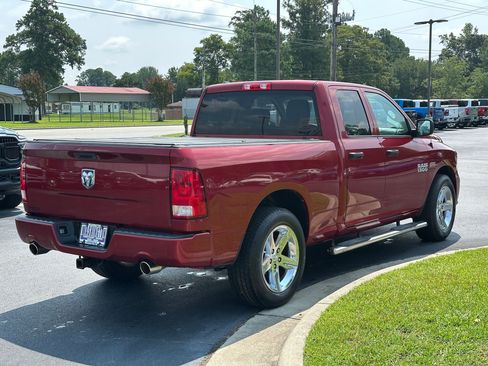 Used 2015 RAM 1500 Express RWD image 5