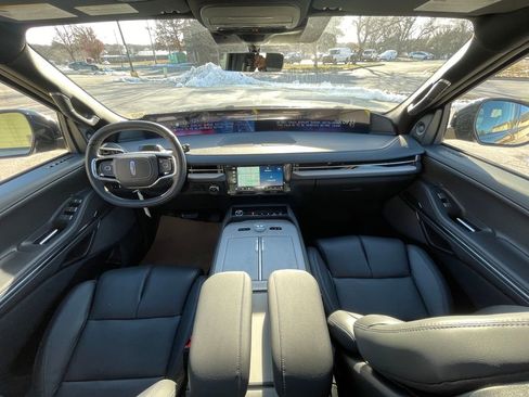 New 2025 Lincoln Navigator Reserve w/ Jet Appearance Package image 16