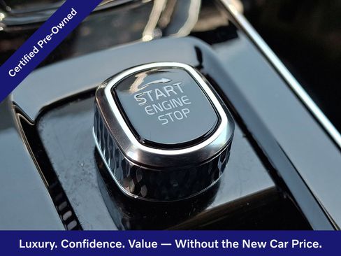 Certified 2025 Volvo XC90 B6 Plus AWD/4WD image 24
