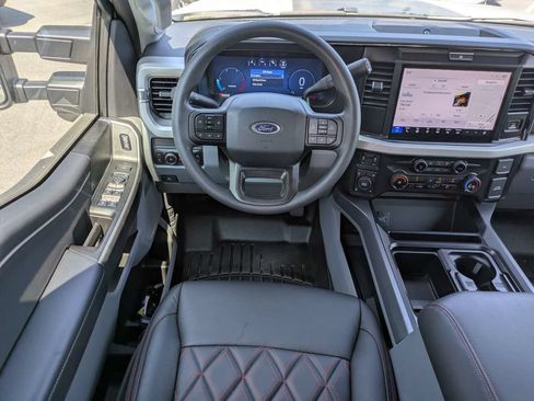 New 2026 Ford F250 XLT w/ XLT Premium Package AWD/4WD image 16