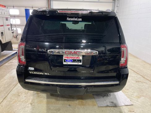 Used 2017 GMC Yukon XL Denali w/ Open Road Package image 16