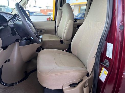 Used 2008 Ford E-350 and Econoline 350 XLT image 8