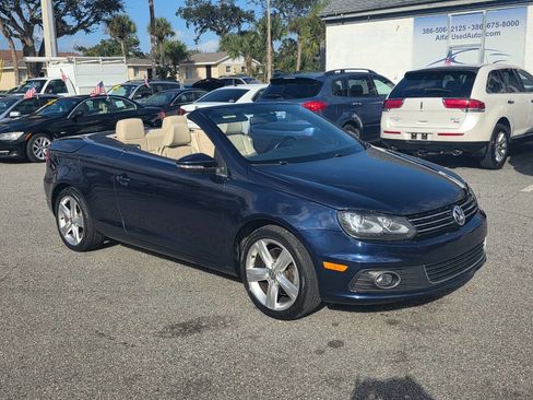 Used 2012 Volkswagen Eos Lux image 2