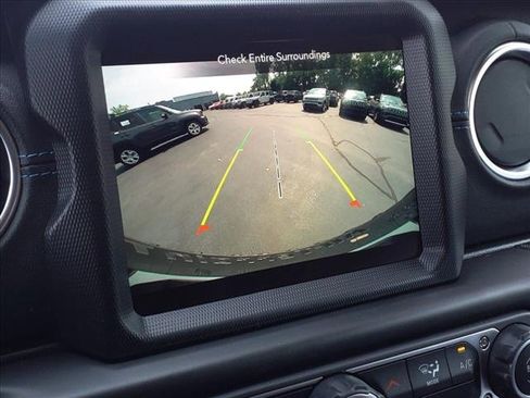 New 2023 Jeep Wrangler Unlimited Rubicon 4xe w/ Dual Top Group image 20