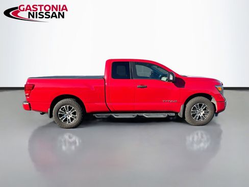 Used 2023 Nissan Titan SV w/ SV Utility Package image 10