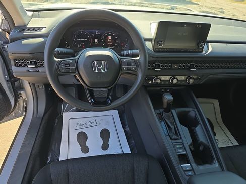 Used 2023 Honda Accord EX image 19