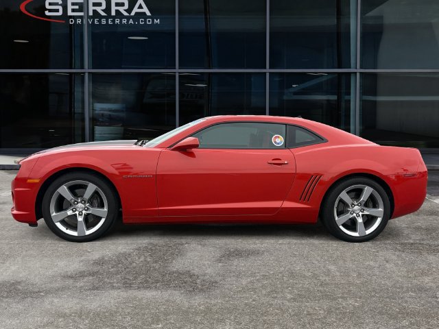 Used 2010 Chevrolet Camaro SS w/ RS Package RWD image 2