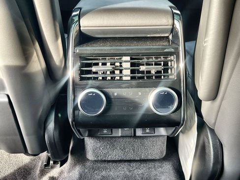 New 2026 Land Rover Range Rover Sport SE image 16