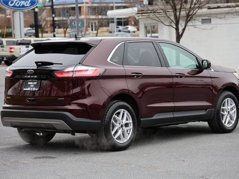 Certified 2023 Ford Edge SEL image 4