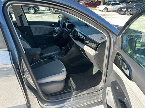 Used 2023 Volkswagen Taos S FWD image 9