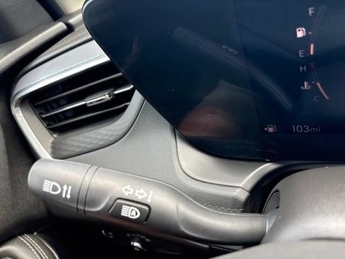 Used 2024 Buick Encore GX Sport Touring FWD image 22