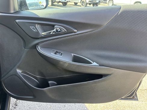 Used 2025 Chevrolet Malibu LT image 13