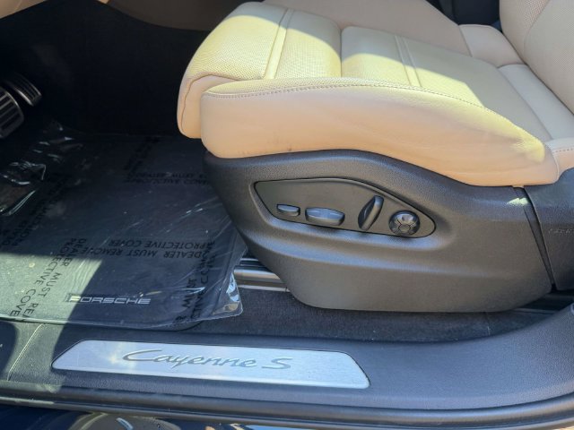 Used 2026 Porsche Cayenne S AWD/4WD image 21