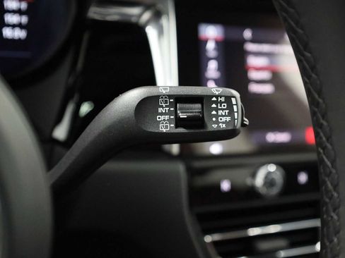 New 2026 Porsche Macan image 30