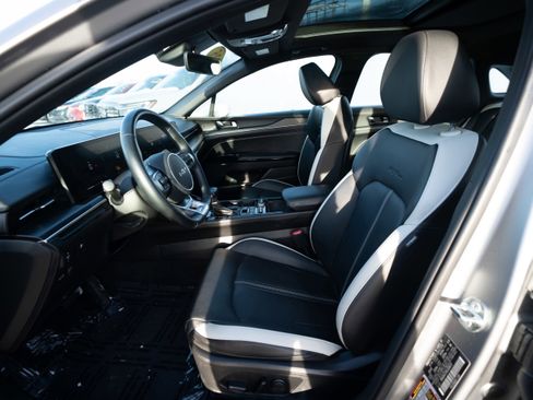 Used 2025 Kia K5 GT-Line w/ GT-Line Premium Package image 9