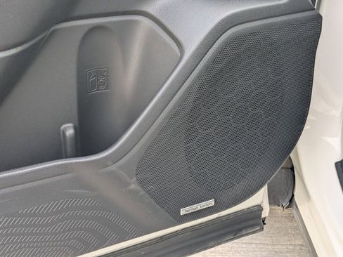 Used 2025 Subaru Forester Touring image 16