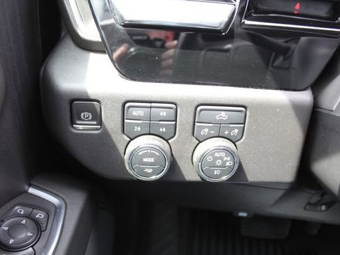 Used 2023 Chevrolet Silverado 1500 RST w/ Z71 Off-Road Package AWD/4WD image 25