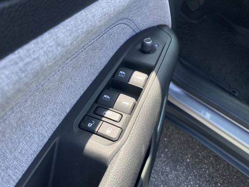 Certified 2022 Jeep Compass Latitude image 22