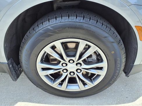Used 2023 Cadillac XT5 Premium Luxury FWD image 7