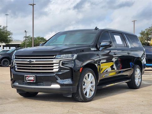 Used 2021 Chevrolet Suburban High Country image 3
