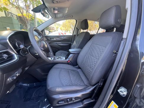 Used 2019 Chevrolet Equinox LT FWD image 12