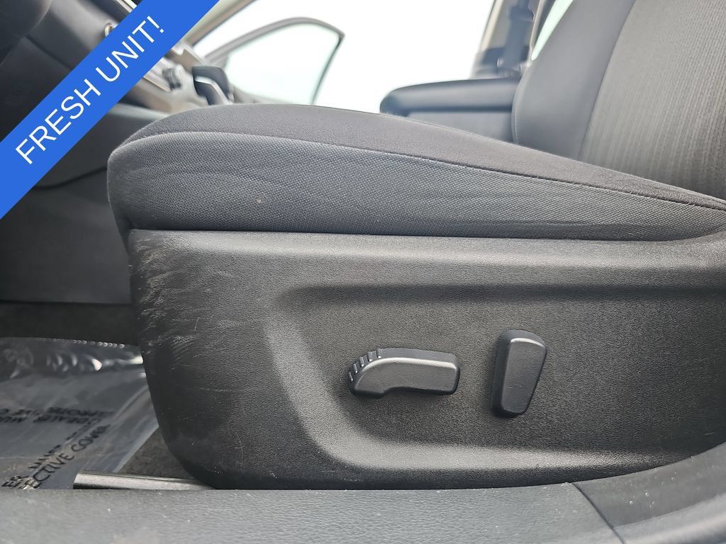 Used 2024 Nissan Altima 2.5 SV FWD image 27