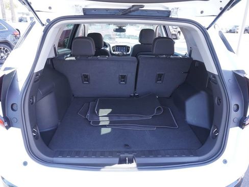 Certified 2022 GMC Terrain SLE w/ Driver Convenience Package image 8