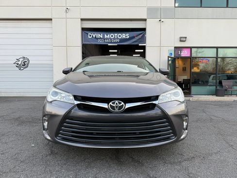 Used 2017 Toyota Camry LE image 4