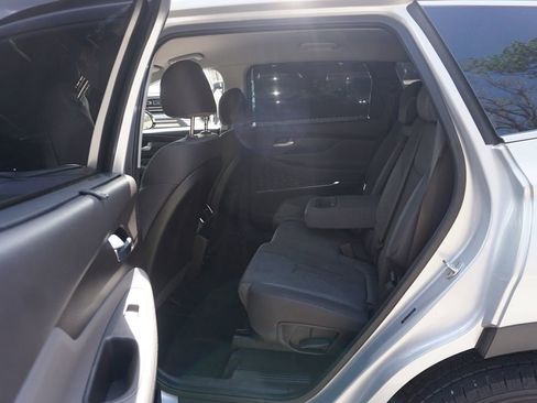 Used 2019 Hyundai Santa Fe SEL image 11