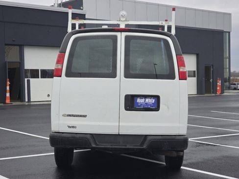 Used 2017 Chevrolet Express 2500 image 7