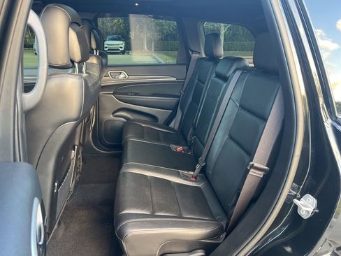 Used 2022 Jeep Grand Cherokee Limited image 33