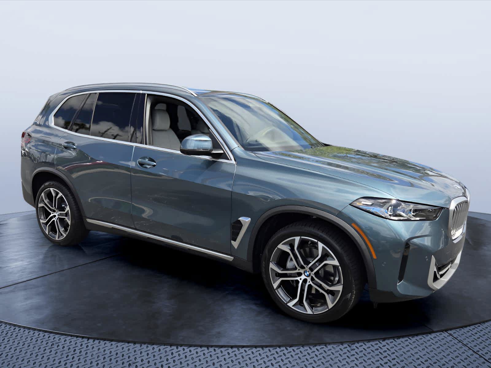 Certified 2026 BMW X5 sDrive40i w/ Premium Package RWD image 1