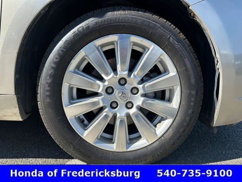 Used 2017 Toyota Sienna XLE Premium image 15