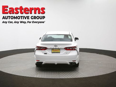 Used 2024 Toyota Camry SE image 37