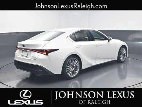 Certified 2024 Lexus IS 300 w/ Premium Package image 9