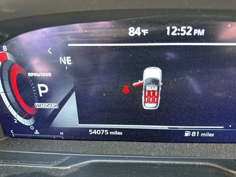 Used 2024 Nissan Pathfinder Platinum w/ Cargo Package image 8