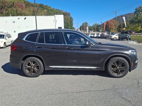 Used 2021 BMW X3 xDrive30i w/ Parking Assistance Package image 11