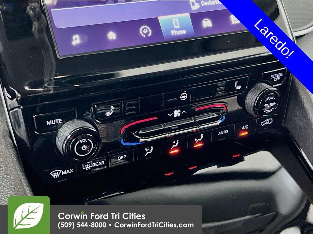 Used 2023 Jeep Grand Cherokee L Laredo w/ Luxury Tech Group I AWD/4WD image 9