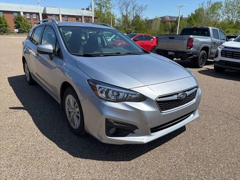 Used 2017 Subaru Impreza 2.0i Premium AWD/4WD image 2