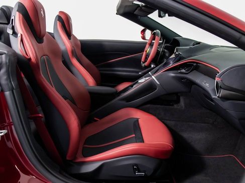 Certified 2025 Ferrari Roma Spider RWD image 53