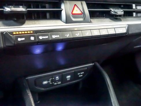 Used 2025 Kia K4 LXS image 22