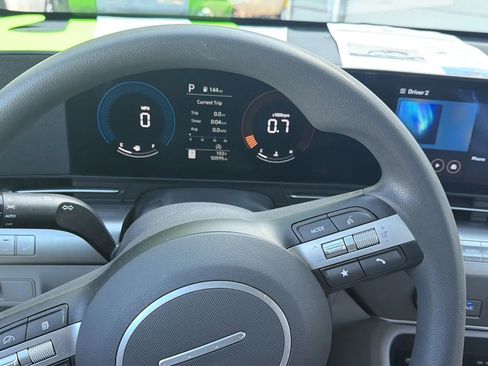 Used 2024 Hyundai Kona SE FWD image 42