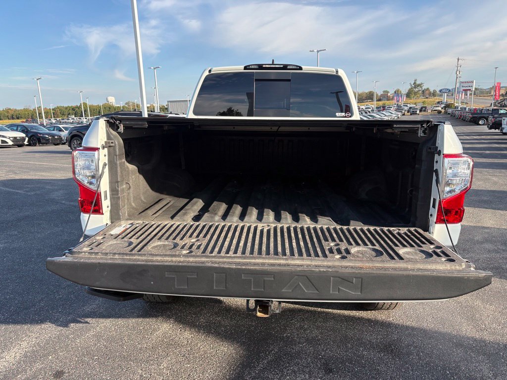 Used 2024 Nissan Titan SV w/ SV Convenience Package AWD/4WD image 17