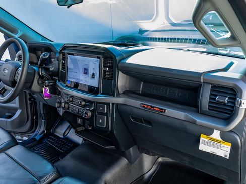 Used 2025 Ford F150 XL AWD/4WD image 13