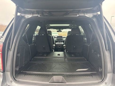 Used 2021 Chevrolet Tahoe LT w/ LT Signature Package image 27