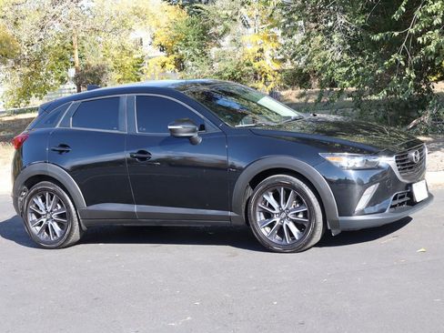 Used 2018 MAZDA CX-3 Touring w/ Preferred Equipment Package image 2
