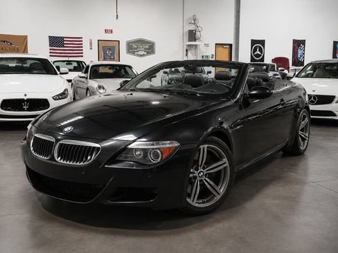 Used 2007 BMW M6 Convertible RWD image 2