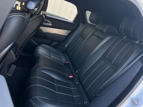 Used 2021 Land Rover Range Rover Velar R-Dynamic S image 19
