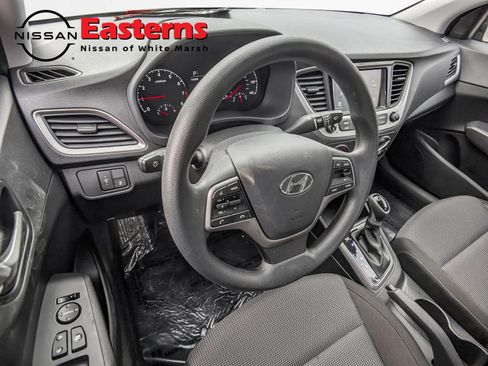 Used 2020 Hyundai Accent SEL image 10