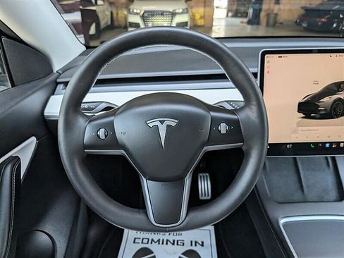 Used 2022 Tesla Model Y Performance AWD/4WD image 19